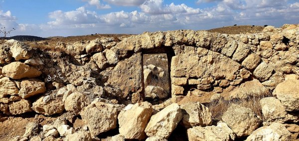 أم الشقف/ دورا- الخليل، بعدسة عبد الجبار قاضي