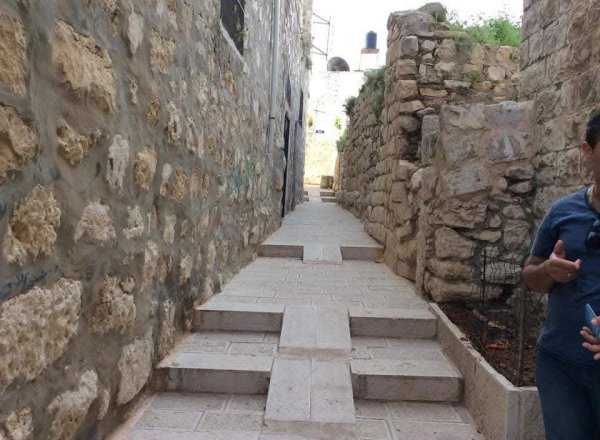 البلدة القديمة في قرية دير استيا في محافظة سلفيت، نقلاً عن صفحة أبناء البلد