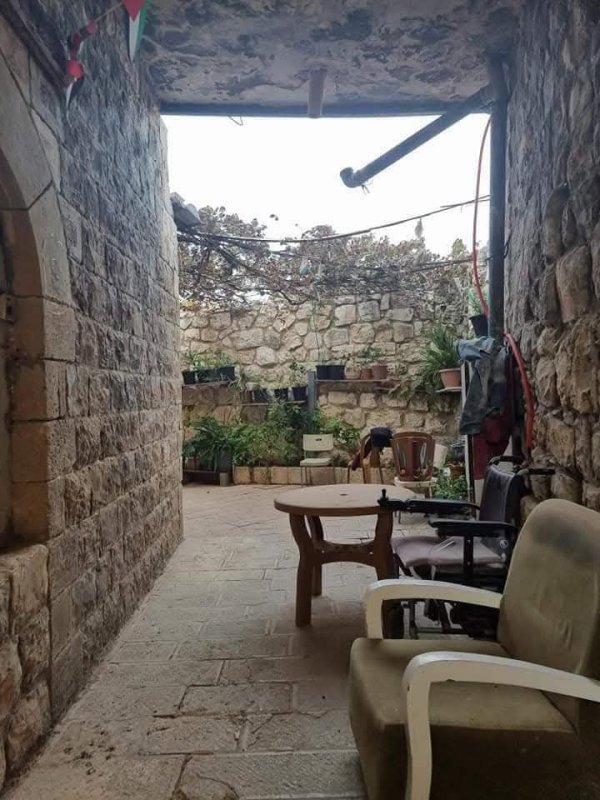 البلدة القديمة في قرية دير استيا في محافظة سلفيت، نقلاً عن صفحة أبناء البلد