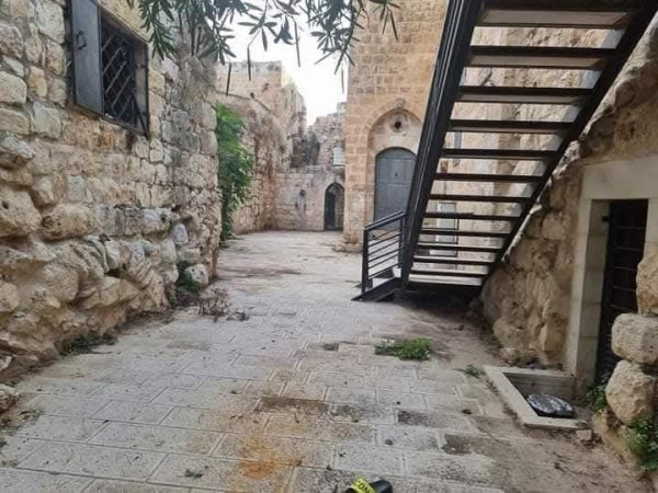 البلدة القديمة في قرية دير استيا في محافظة سلفيت، نقلاً عن صفحة أبناء البلد