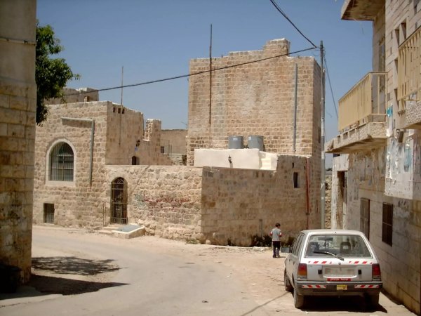 منازل القرية/قرية سرطة