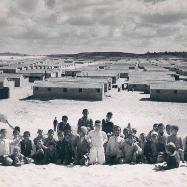 صور نادرة قديمة من مخيم جباليا، نقلاً عن صفحة معكسر جباليا على فيسبوك