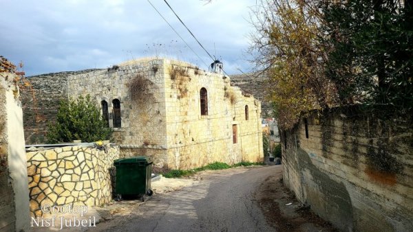 قرية نصف جبيل: نابلس