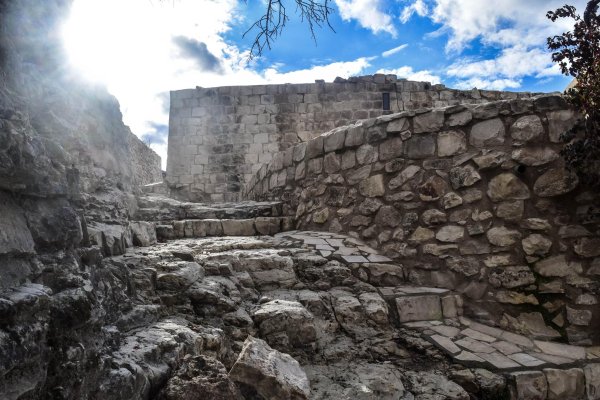 قرية نصف جبيل: نابلس