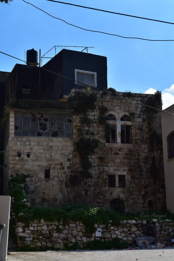 قرية نصف جبيل: نابلس