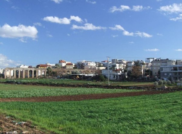 صور من مستوطنة ميزراع المقامة على أراضي قرية تل العدس