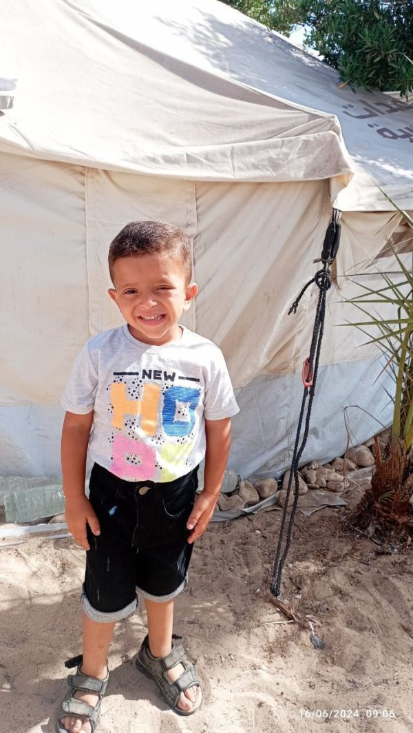 صورة الشهيد الطفل حمزة عبد الله السوسي