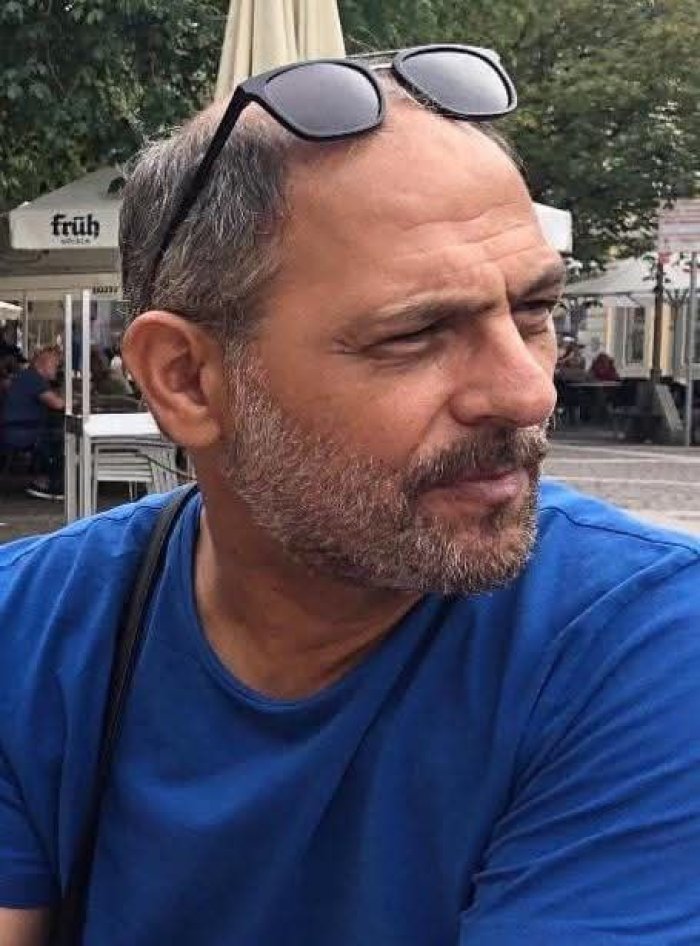 سلسلة رموز فلسطينية (70)... الشاعر والمسرحي والصحفي ماهر رجا  | موسوعة القرى الفلسطينية