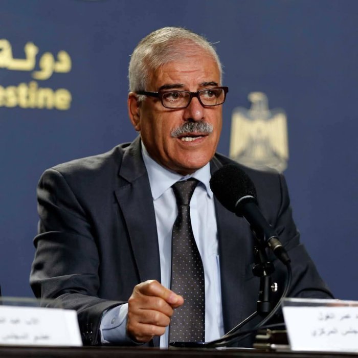 سلسلة رموز فلسطينية (158)...المحلل السياسي عمر الغول