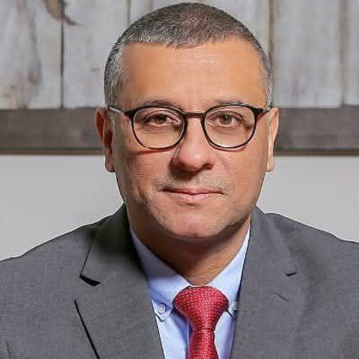 سلسلة رموز فلسطينية (160)... الباحث والكاتب فراس خالد أبو هلال