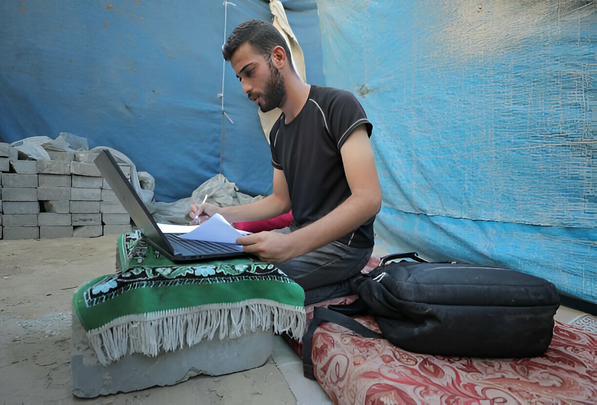 نتائج التوجيهي في فلسطين.. فرحة ناقصة دون غزة