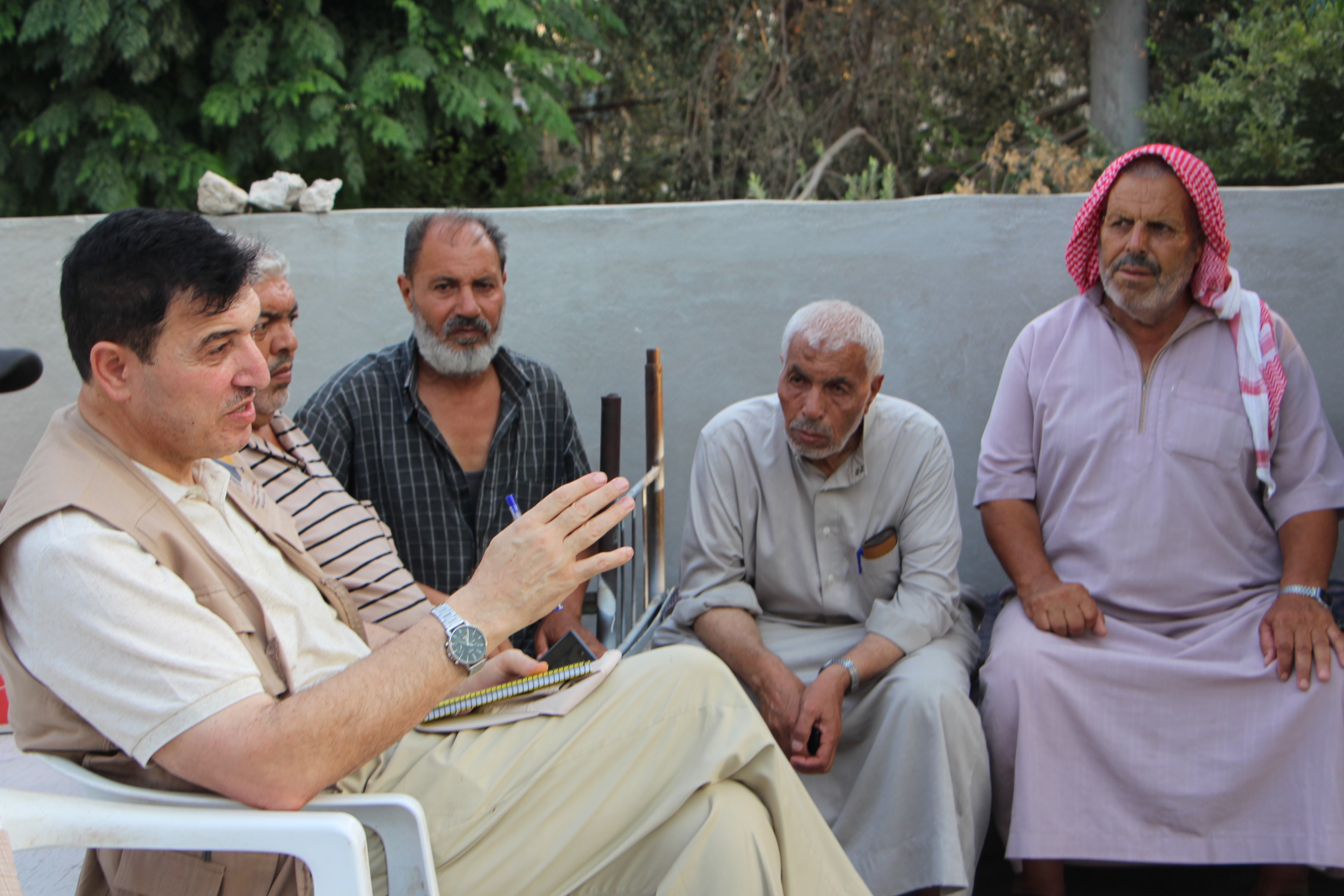 صور من لقاء أبناء تَجَّمع جِلِّيْن فريقي موسوعة القرى والمخيمات الفلسطينية مع بناء تَجَّمع جِلِّيْن في محافظة درعا السورية، بعدسة: لين محمد