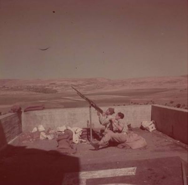 صورة نادرة لقرية الطنطورة بعد المجرزة عام 1948 صورة نادرة لقرية الطنطورة بعد المجرزة عام 1948
