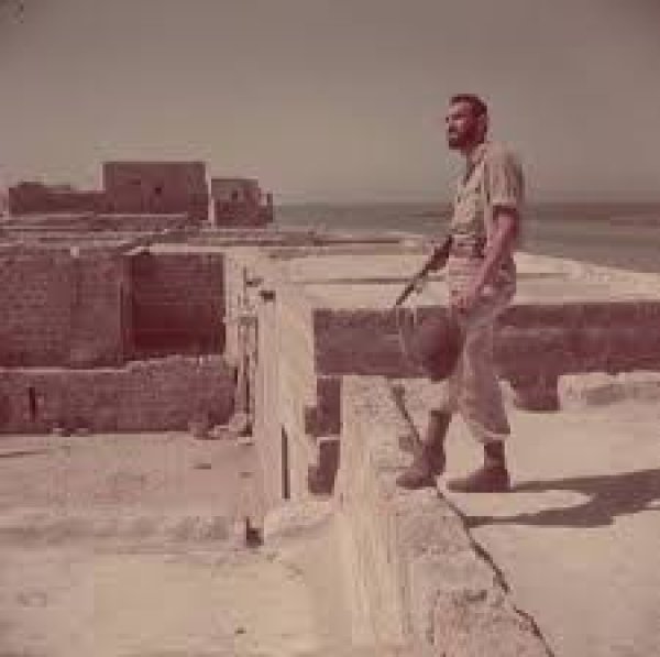 صورة نادرة لقرية الطنطورة بعد المجرزة عام 1948 صورة نادرة لقرية الطنطورة بعد المجرزة عام 1948