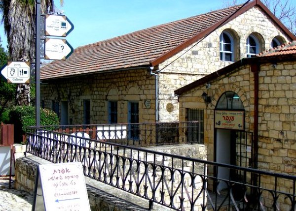 مباني فلسطينية قديمة في قرية الجاعونة / صفد