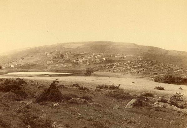 صورة لقرية هونين يعتقد أنها تعود لعام 1890 صورة لقرية هونين يعتقد أنها تعود لعام 1890