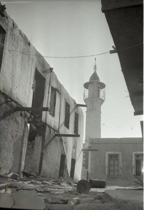 مسجد سمخ في نكبة عام 1948 وقبل هدم القرية مسجد سمخ في نكبة عام 1948 وقبل هدم القرية