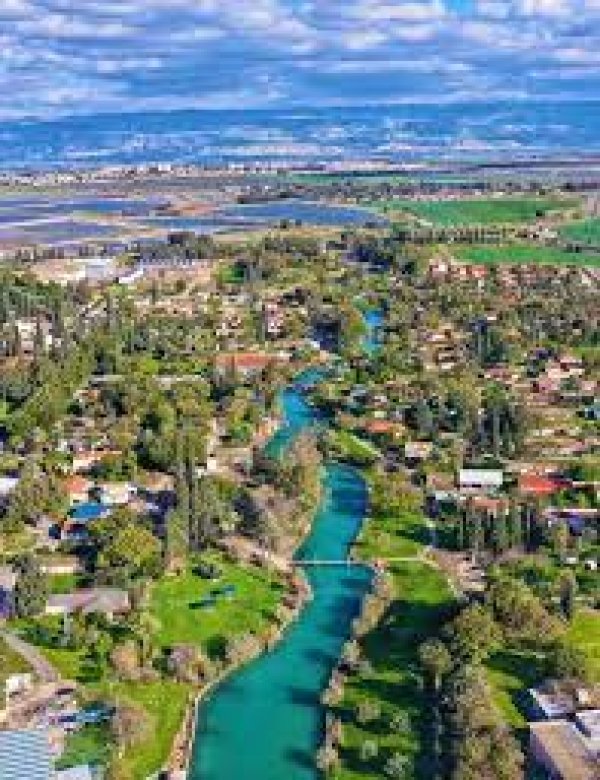 قرية الساخنة