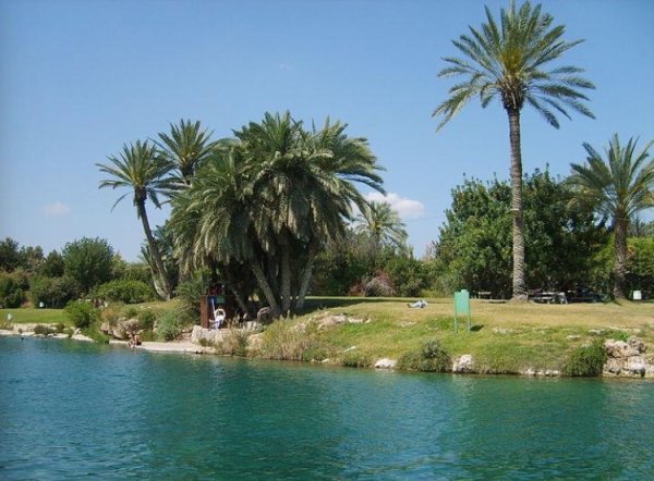 قرية الساخنة