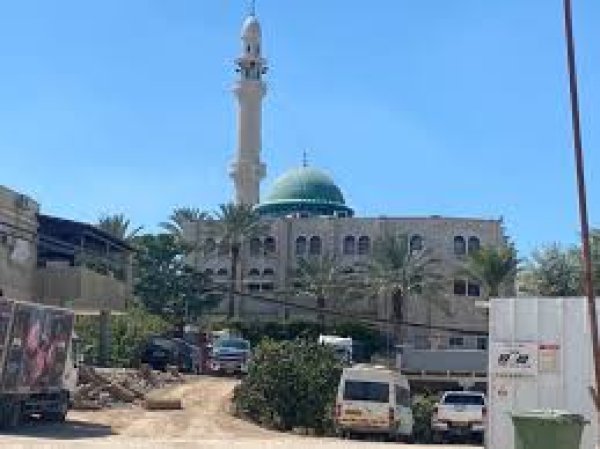 مسجد القرية