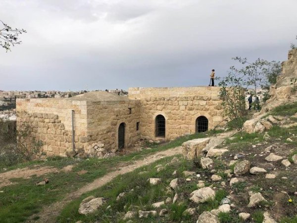 مسجد الصحابي الجليل سعد بن معاذ، الظاهرية، الخليل