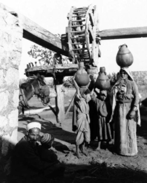 | موسوعة القرى الفلسطينية  | موسوعة القرى الفلسطينية