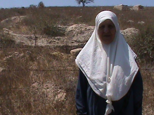 لحاجة ام فؤاد محمد مسلم القواسمي سعيدة بتواجدها ثانية على ارض بركوسيا