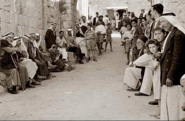 سكان القرية