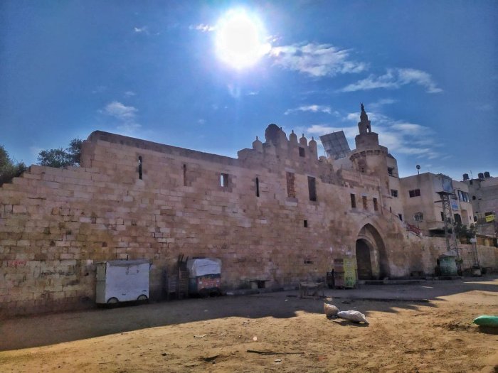 "قلعة برقوق" لا تزال شامخة تحمي خان يونس منذ 600 عام  | موسوعة القرى الفلسطينية
