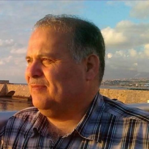 محمود كلّم/ لبنان